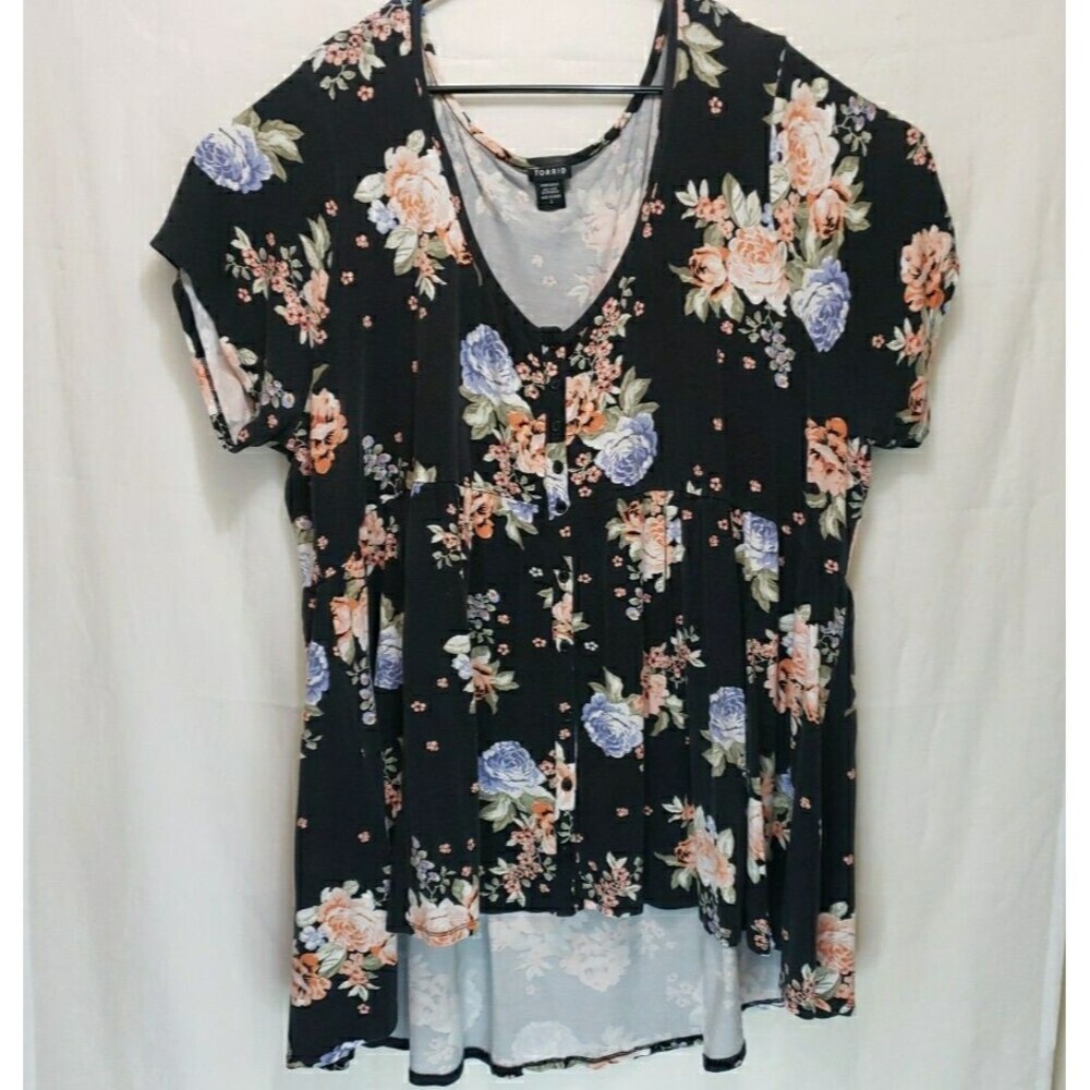 Torrid Plus Size 5XL Floral Babydoll Top Black Rose Print Short Sleeve Blouse